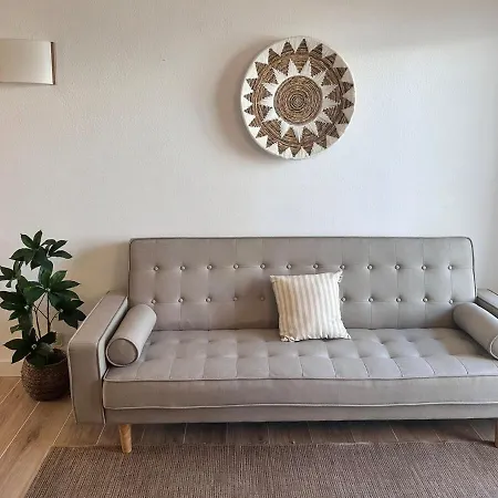 5 Minutes From The Beach! شقة