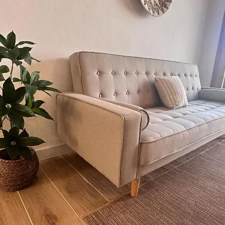 5 Minutes From The Beach! Apartament